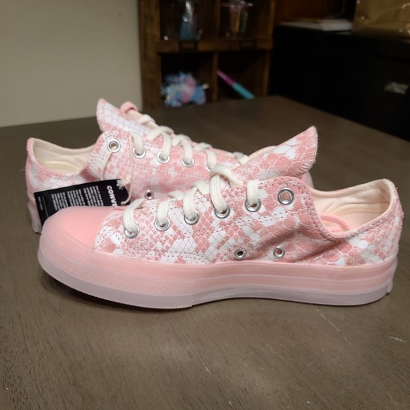 Converse One Star OX Tyler The Creator Golf Wang Sneakers Men's sz 6/Women's 8 - Picture 3 of 9